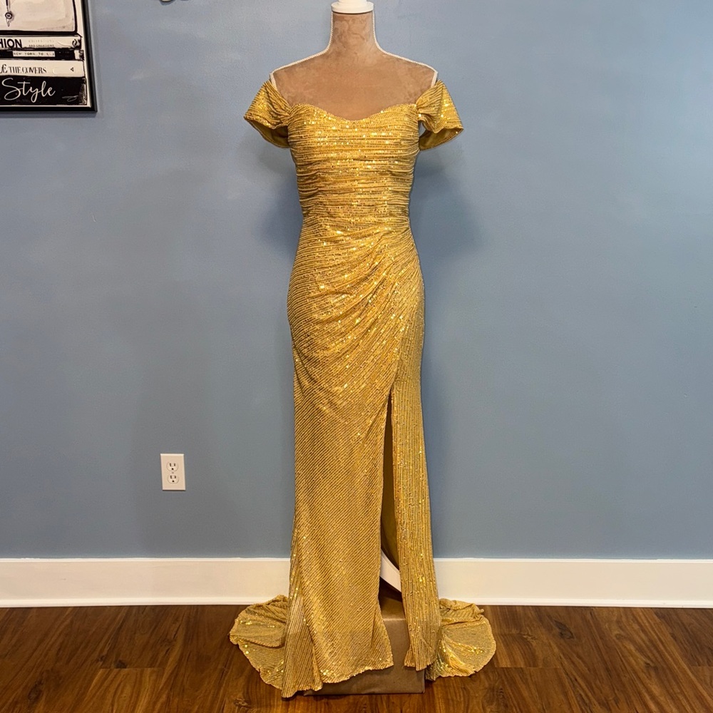 Elegant Gold Sequin Maxi Evening Gown Size 4 NWOT
